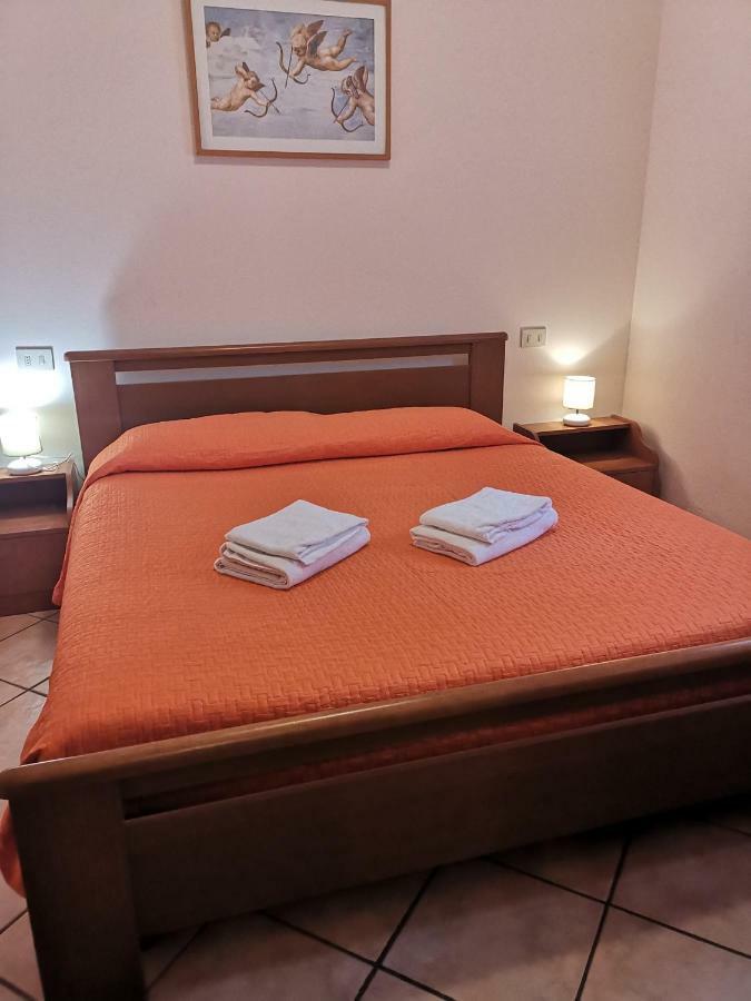 La Madonnina Vacation Flats Apartment Пескиера дел Гарда Екстериор снимка